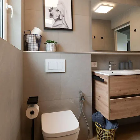 House 756 By Interhome בית נופש